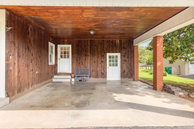 2057 Cardinal Drive, Danville, KY 40422