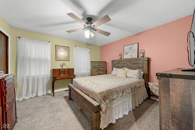513 N Nebo Road, Muncie, IN 47304