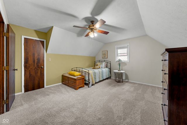 513 N Nebo Road, Muncie, IN 47304