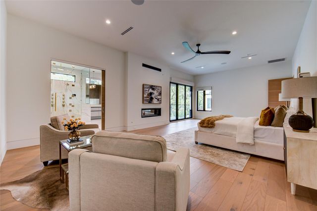 2006 Suffolk Drive, Houston, TX 77027