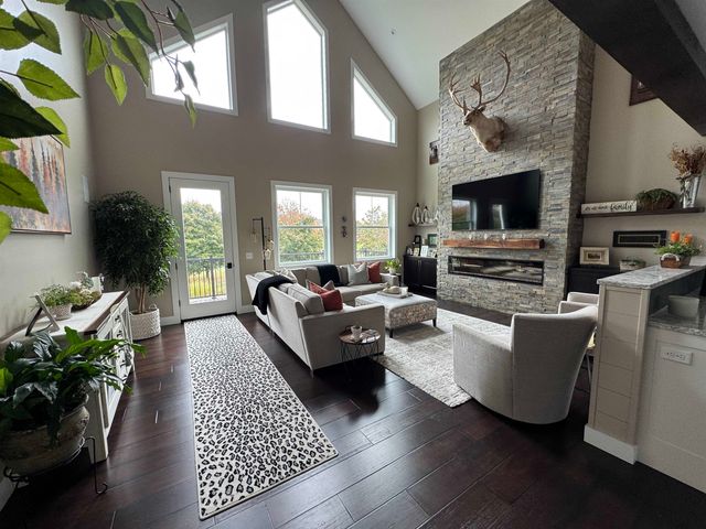 42 Medalist Drive, South Burlington, VT 05403