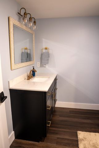 42 Medalist Drive, South Burlington, VT 05403