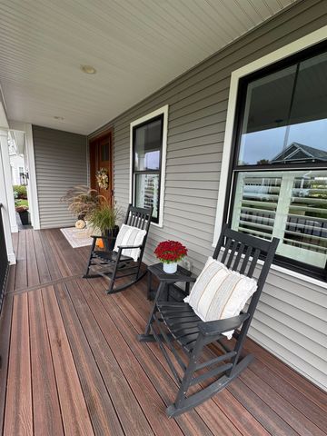 42 Medalist Drive, South Burlington, VT 05403