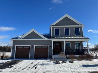 42 Medalist Drive, South Burlington, VT 05403