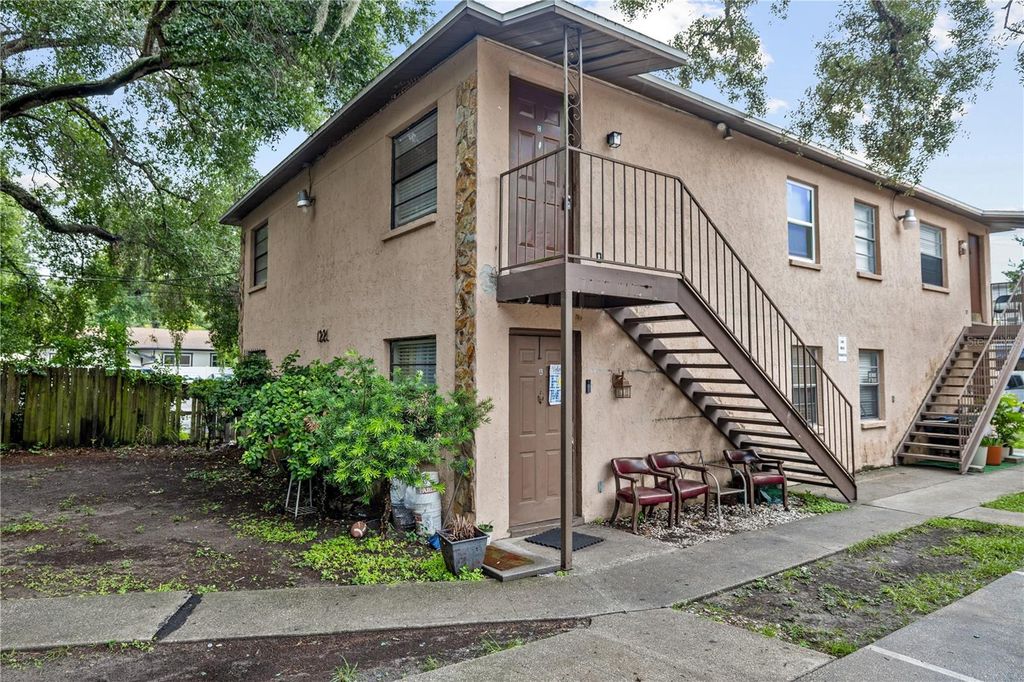 1221 E MOHAWK AVENUE C, Tampa, FL 33604
