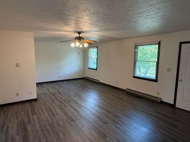 1019 Staunton ST, Selma, VA 24474