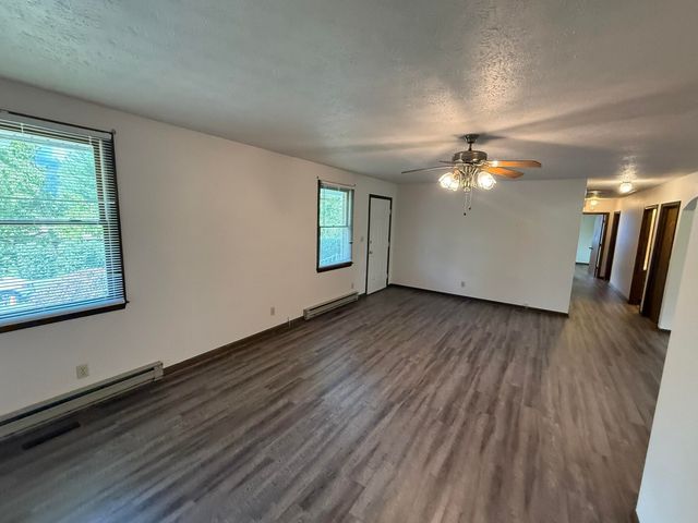 1019 Staunton ST, Selma, VA 24474