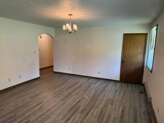 1019 Staunton ST, Selma, VA 24474