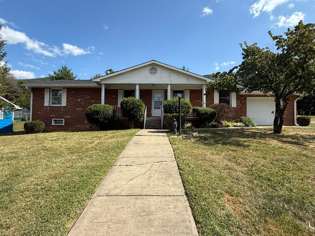 1019 Staunton ST, Selma, VA 24474