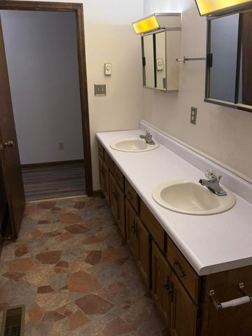 1019 Staunton ST, Selma, VA 24474