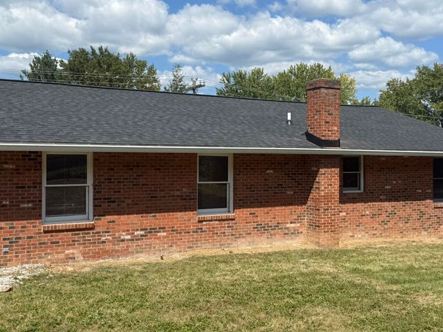 1019 Staunton ST, Selma, VA 24474