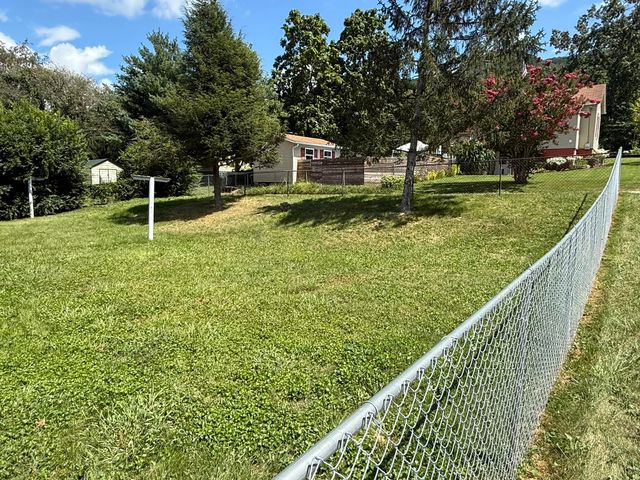 1019 Staunton ST, Selma, VA 24474