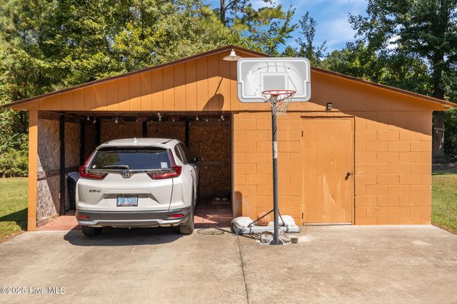 3954 Stantonsburg Road, Greenville, NC 27834