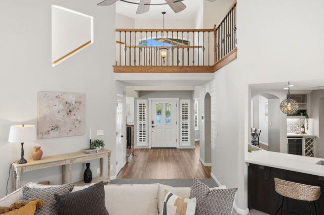 2608 Prestwick Dr, Roseville, CA 95661