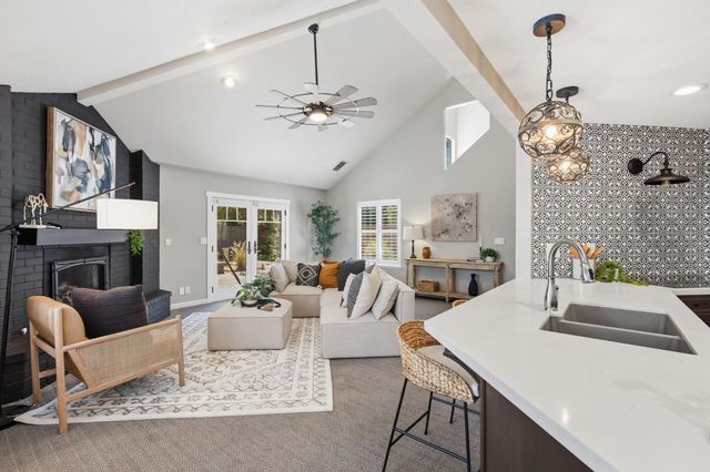 2608 Prestwick Dr, Roseville, CA 95661