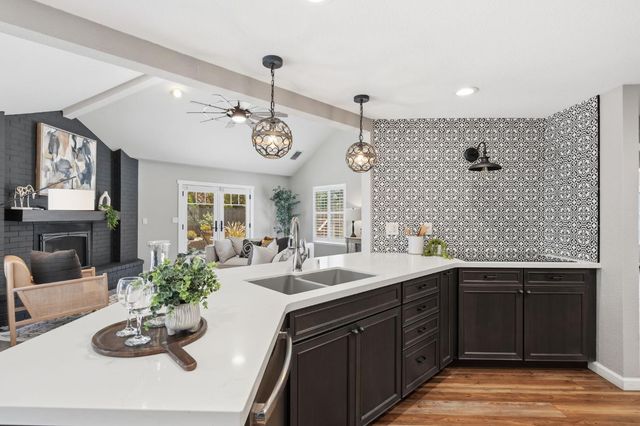 2608 Prestwick Dr, Roseville, CA 95661