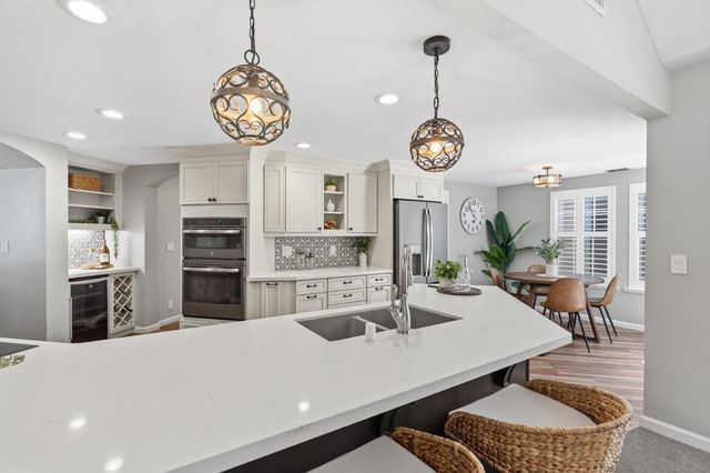 2608 Prestwick Dr, Roseville, CA 95661