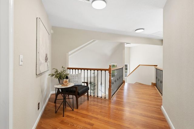 2608 Prestwick Dr, Roseville, CA 95661