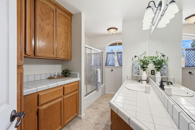 2608 Prestwick Dr, Roseville, CA 95661