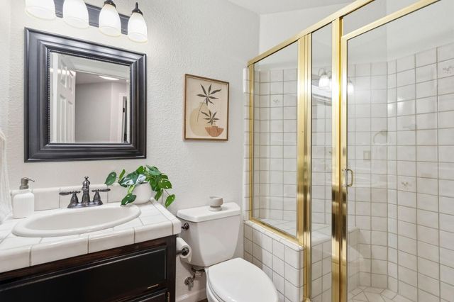 2608 Prestwick Dr, Roseville, CA 95661
