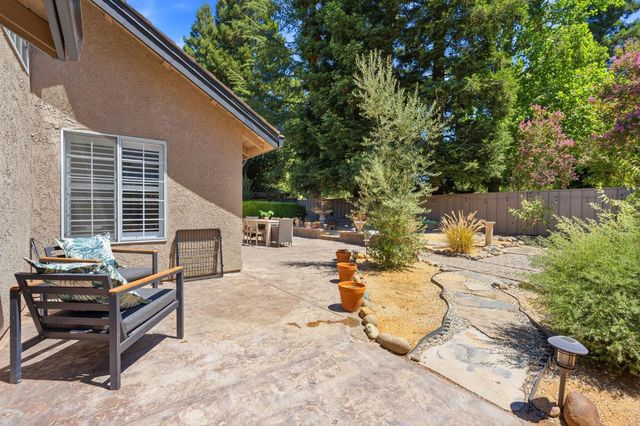 2608 Prestwick Dr, Roseville, CA 95661