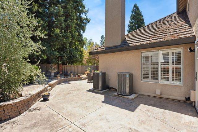 2608 Prestwick Dr, Roseville, CA 95661