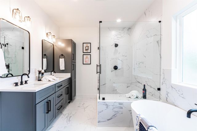 6814 Burkett Street B, Houston, TX 77021