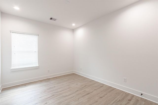 6814 Burkett Street B, Houston, TX 77021