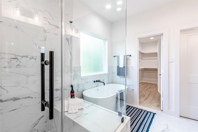 6814 Burkett Street B, Houston, TX 77021