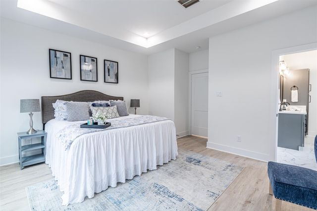 6814 Burkett Street B, Houston, TX 77021