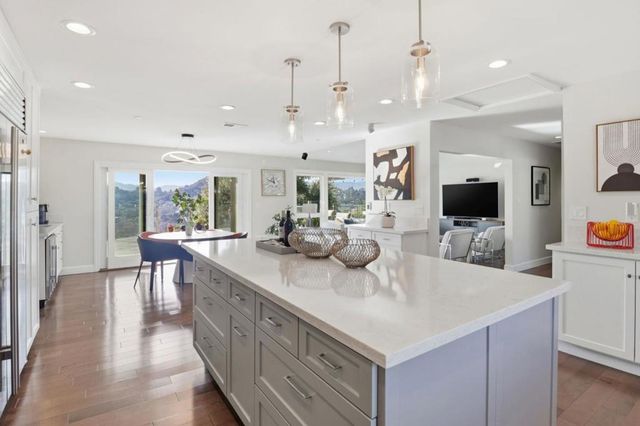 1660 Parrott Drive, San Mateo, CA 94402