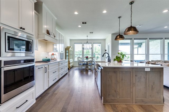 1348 Silent Springs Drive, Fort Worth, TX 76052