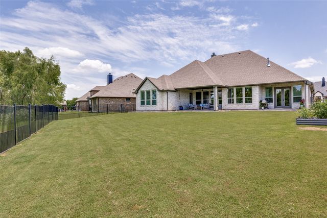 1348 Silent Springs Drive, Fort Worth, TX 76052