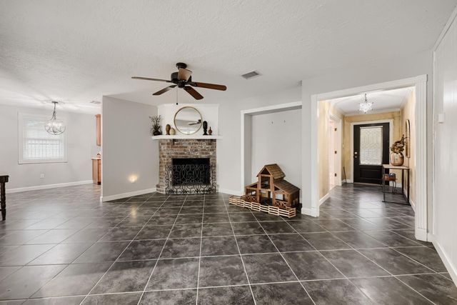 11007 Ensbrook Drive, Houston, TX 77099