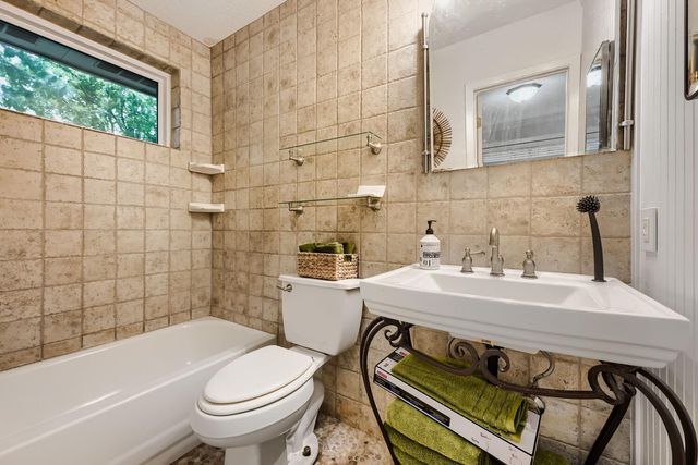 11007 Ensbrook Drive, Houston, TX 77099