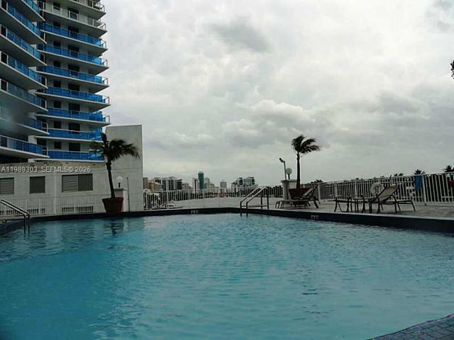 6770 Indian Creek Dr 5T, Miami Beach, FL 33141