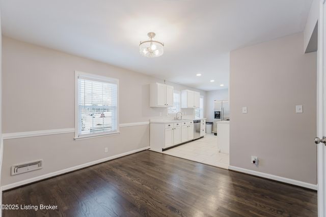 10240 Dodge Ln, Louisville, KY 40272