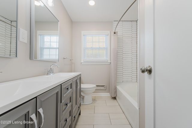 10240 Dodge Ln, Louisville, KY 40272