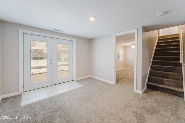 10240 Dodge Ln, Louisville, KY 40272