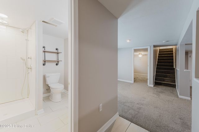 10240 Dodge Ln, Louisville, KY 40272