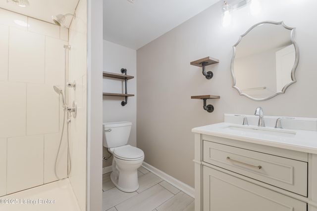 10240 Dodge Ln, Louisville, KY 40272