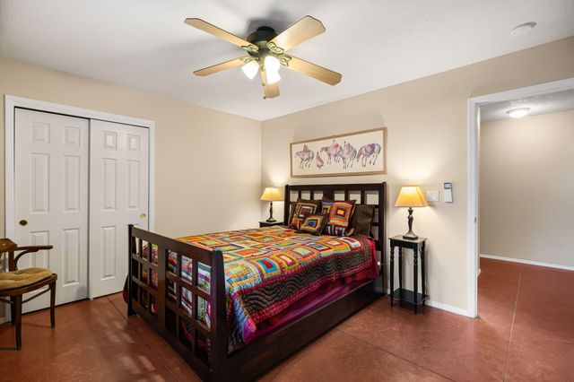 92 Vista Sierra, Edgewood, NM 87015