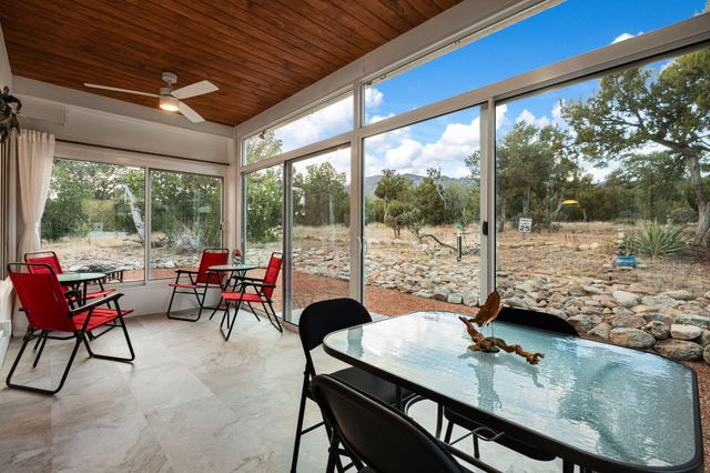 92 Vista Sierra, Edgewood, NM 87015