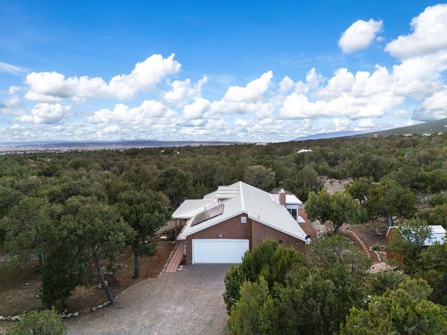 92 Vista Sierra, Edgewood, NM 87015