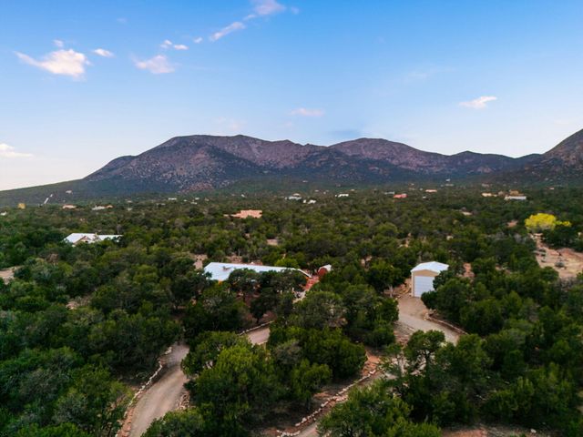 92 Vista Sierra, Edgewood, NM 87015