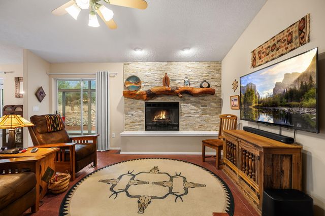 92 Vista Sierra, Edgewood, NM 87015