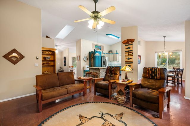 92 Vista Sierra, Edgewood, NM 87015