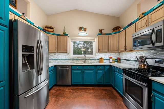 92 Vista Sierra, Edgewood, NM 87015