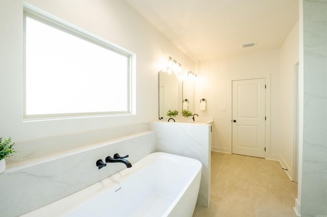 15116 Matterhorn Loop, Maumelle, AR 72113