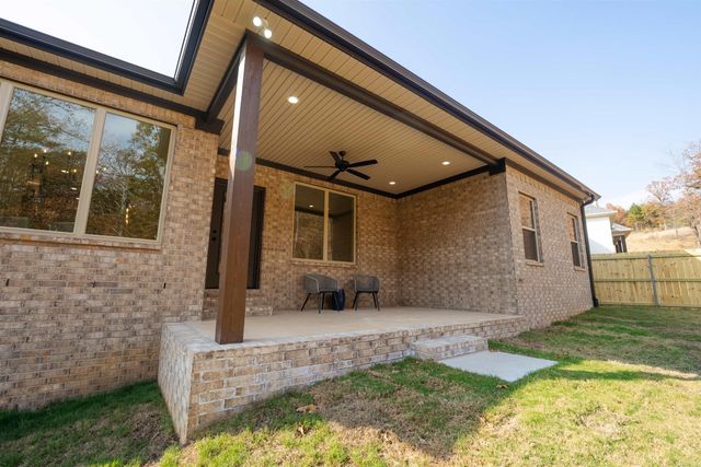 15116 Matterhorn Loop, Maumelle, AR 72113